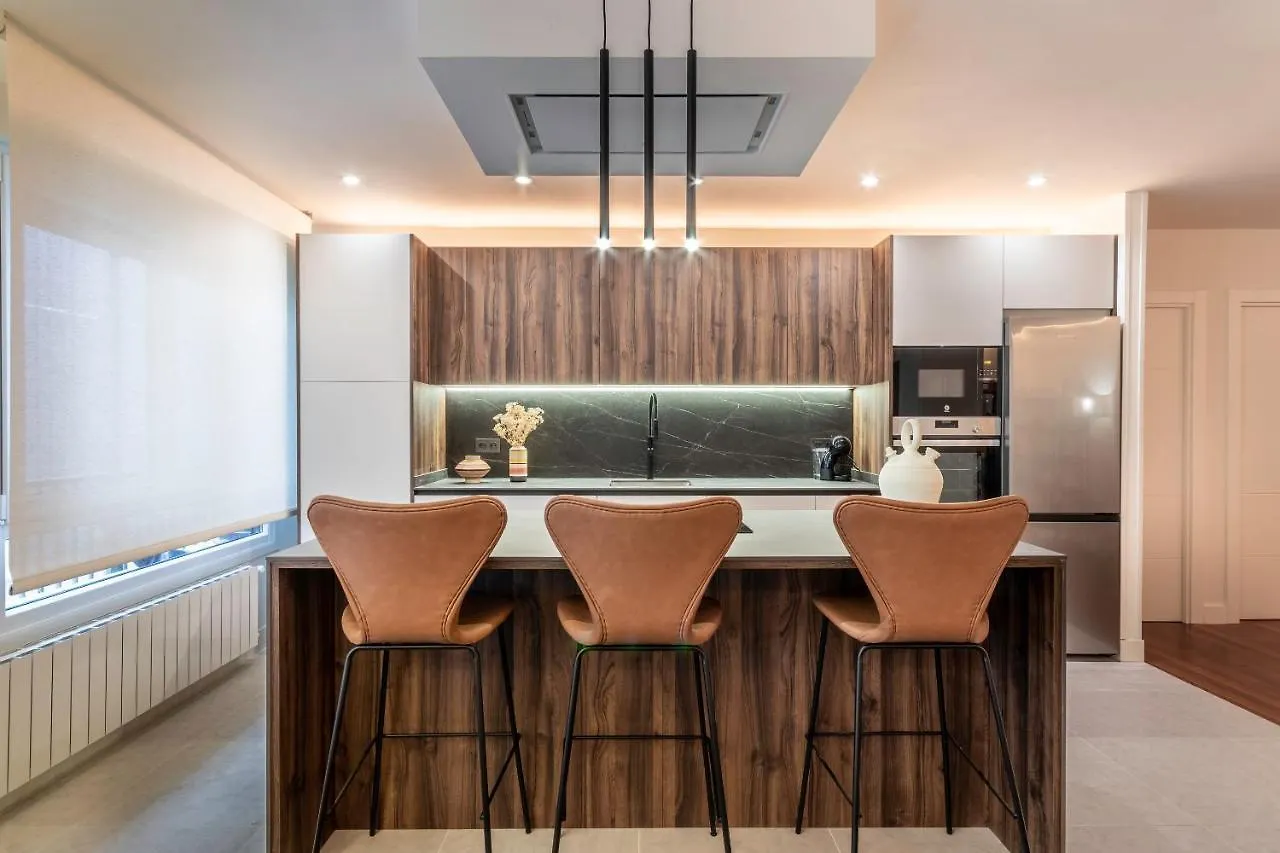 New! Lovely 4-Bedroom Loft In Bilbao 0*,